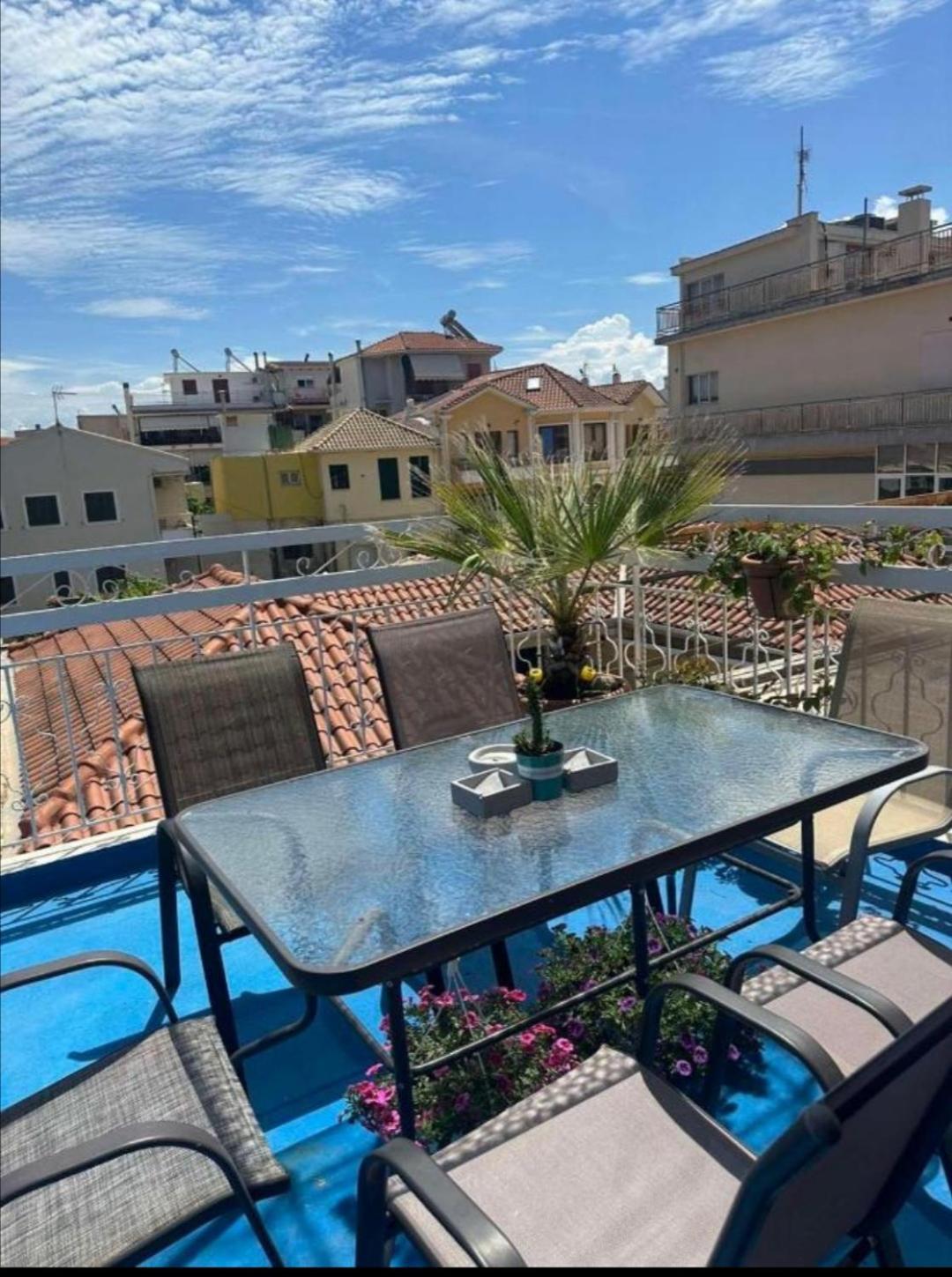Sunday'S Apartment Preveza Buitenkant foto